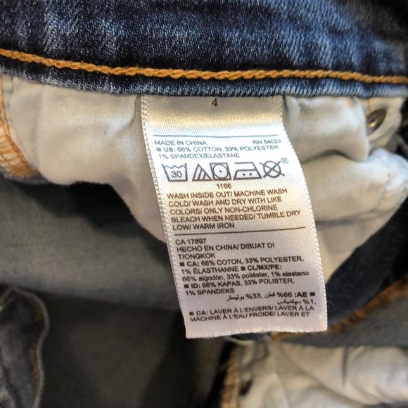 Old Navy Perfect Straight jeans. - Picture 4 of 4